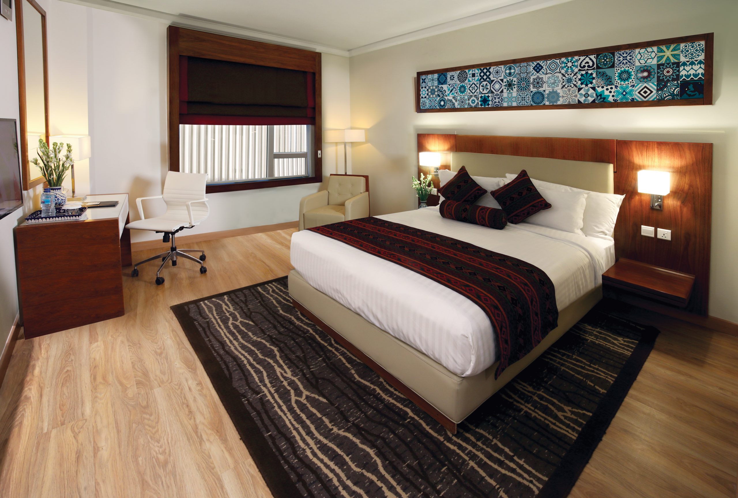 Avari Xpress Deluxe Room-1